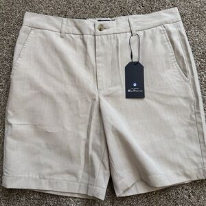 NWT Ben Sherman Men’s Ivory Regular Fit Shorts Size 32
